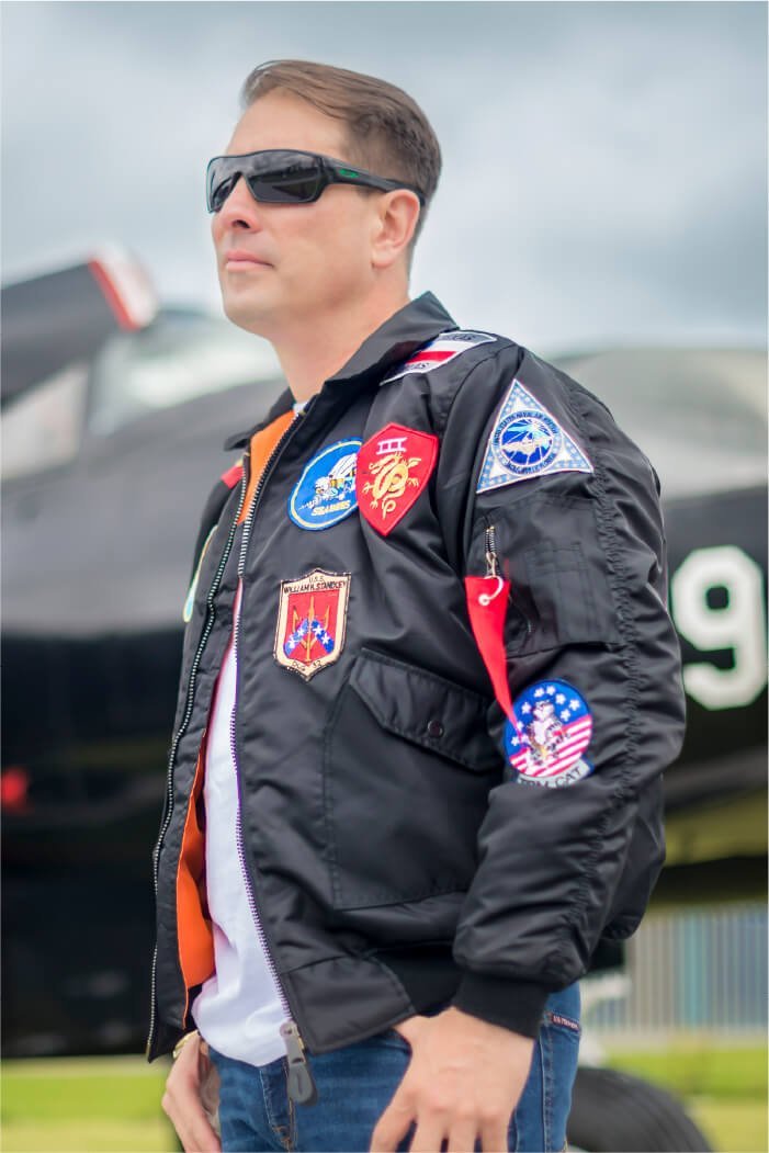 Chaqueta M2 – Piloto Militar Leyenda Negra