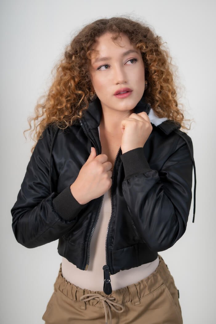 m2 chaqueta capota ng dama