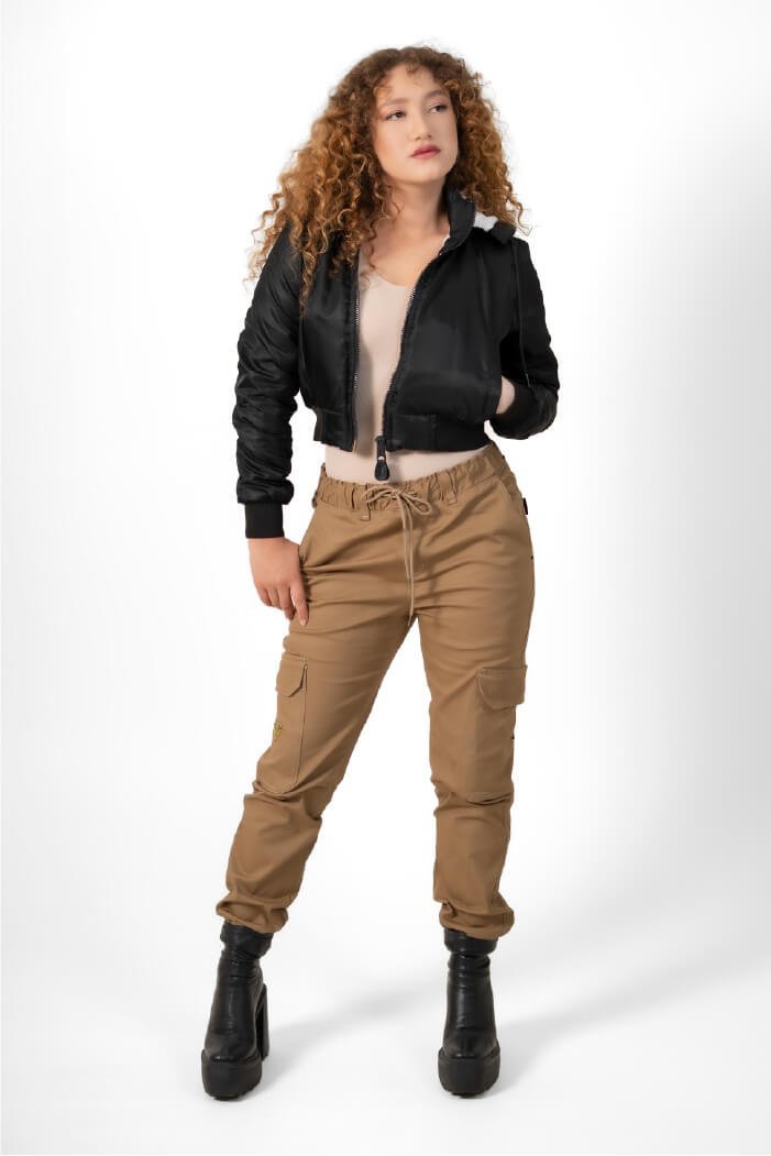 m2 chaqueta capota ng dama